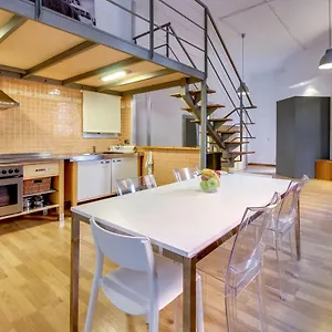 apartamento-sleepingbcn-hol.catalonia-hotels.com/