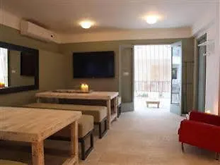 Juanita Hostal İbiza Kenti Konukevi